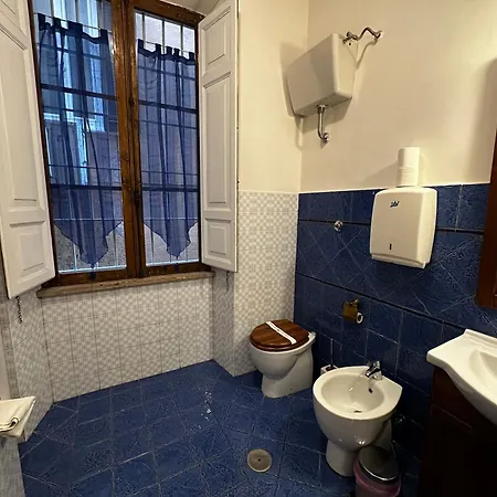 Dimora Del Ghetto Διαμέρισμα *